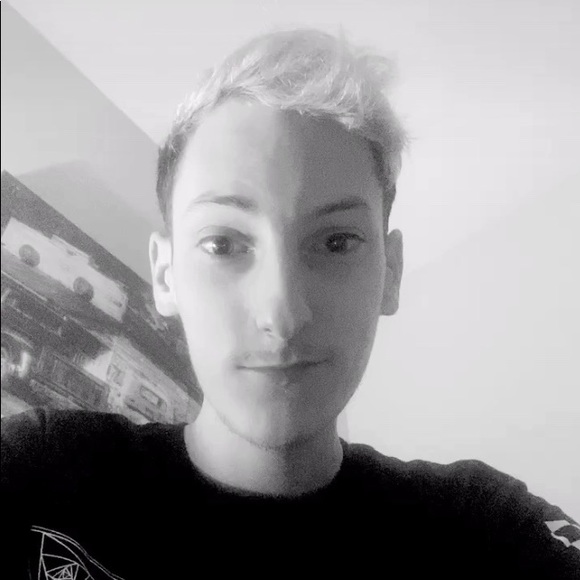 Meet your Posher, Joshua - Picture 1 of 1